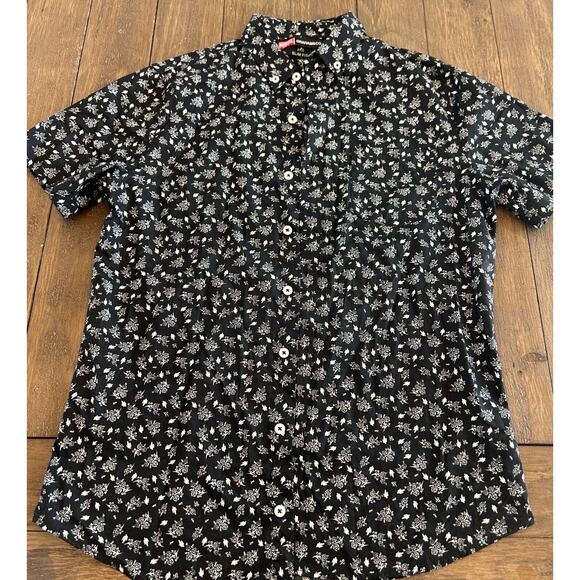 MARVEL Shirt Small Short Sleeve Slim Fit Mens Button Up Black White Print - Picture 1 of 9